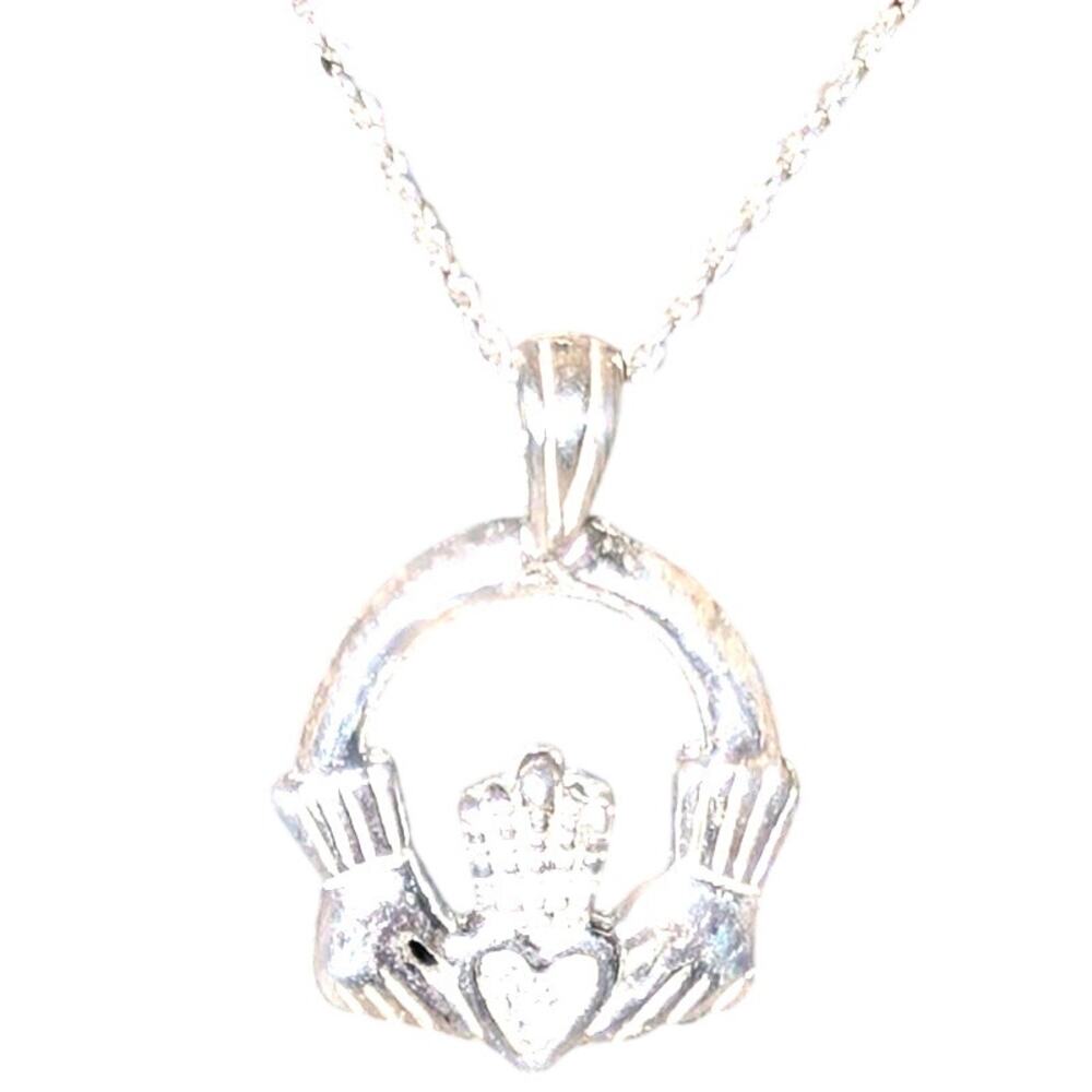 Irish Claddagh Sterling Silver Necklace Pendant 18 In Italian Chain Heart Crown
